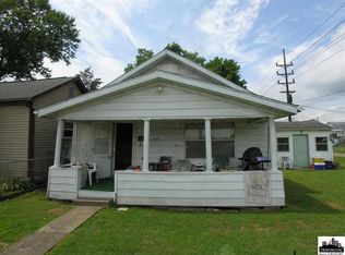 1018 11th St, Huntington, WV 25701