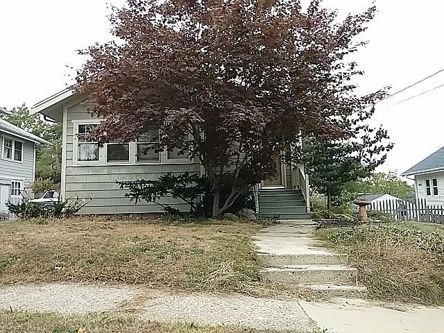 1st image of 612 N Chicago Ave