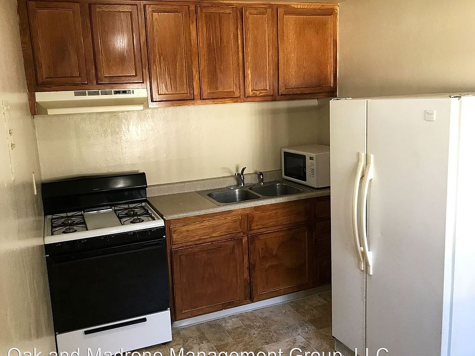 2nd image of 2401 Marconi Ave APT 5