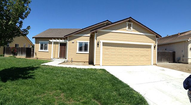 1st image of 920 Steinbeck Dr