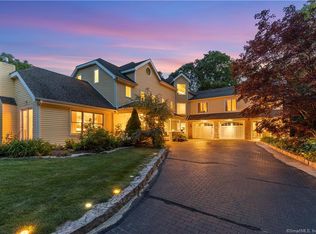 42 Wallace Rd, Branford, CT 06405