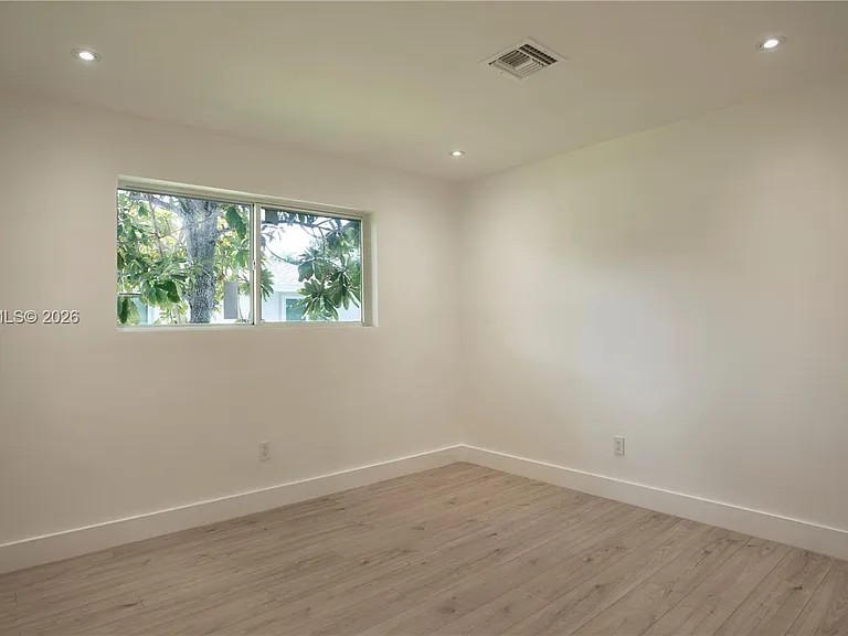 15340 SW 85th Ave — Photo 36