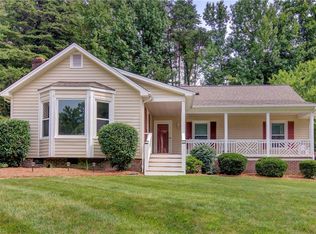 1611 Maple Ridge Ct, Greensboro, NC 27455