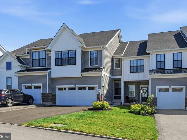 11 Umbrell Dr, Norristown, PA 19403