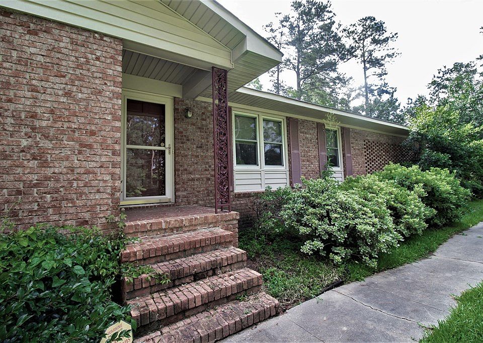 2nd image of 414 Old Evans Rd