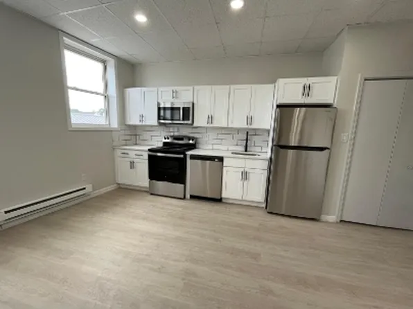 296 Wyoming Ave #2B, Wyoming, PA 18644