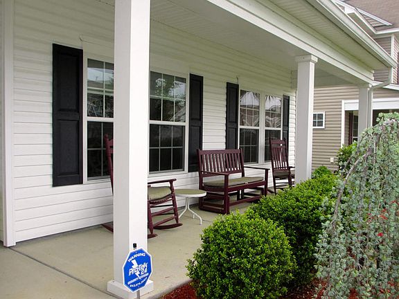 3rd image of 216 Mayfield Dr