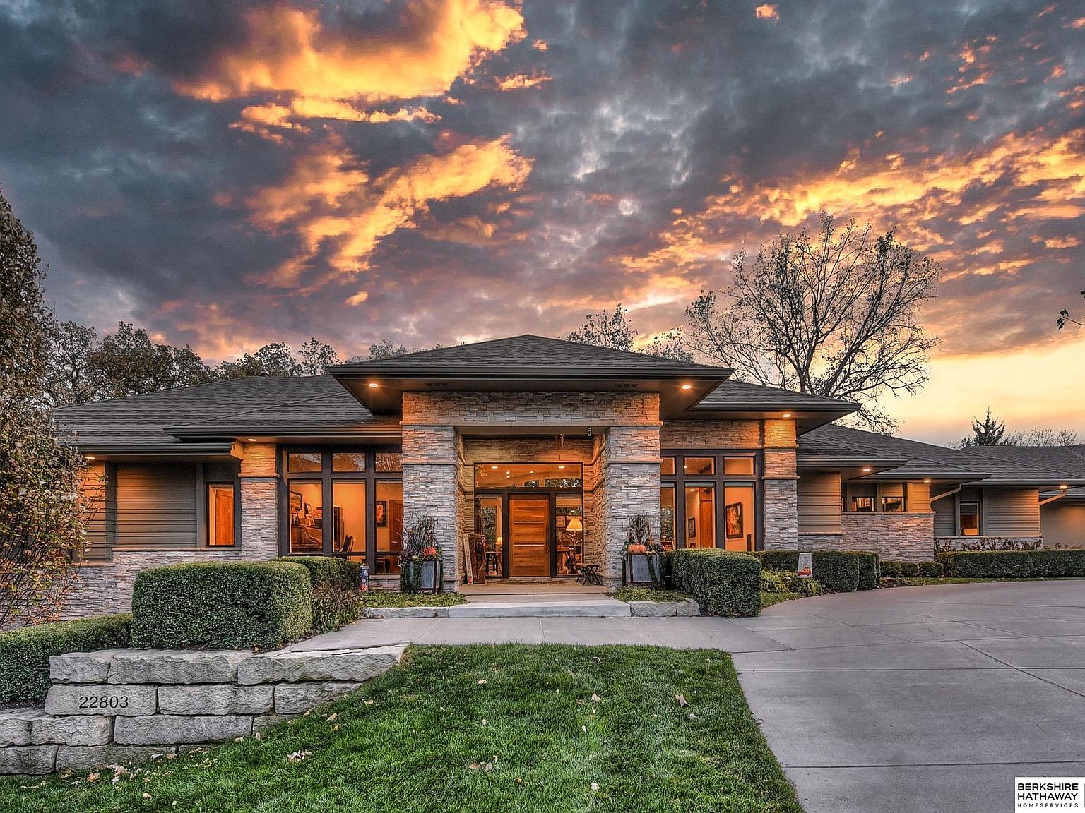 22803 Hansen Ave, Elkhorn, NE 68022 MLS 22412002 Zillow