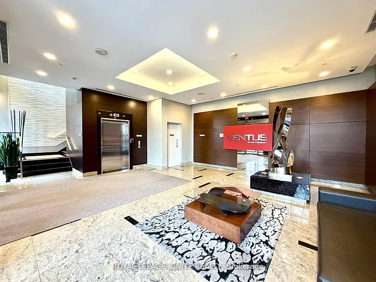 151 Village Green Sq #2001 — Photo 5