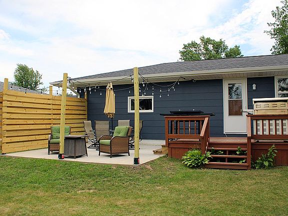 4th image of 710 Ratcliffe Dr