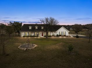 106 Abierto Cv, Blanco, TX 78606