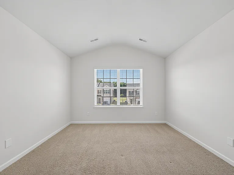 1175 Evelynnview Ln — Photo 35