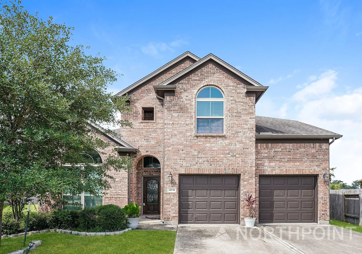 4 BR/3.5BA | Newly Renovated Single Family Home | Fenced backyard | Study & Game Room | In Grand ... — Photo 1