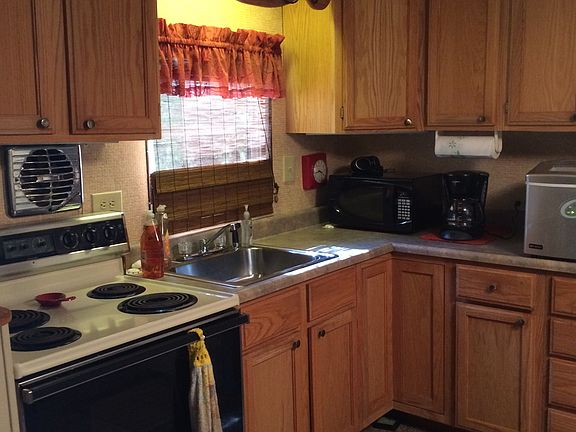 3rd image of 121 Farmers Lane #5 lots