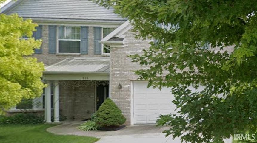 1st image of 983 Onyx St