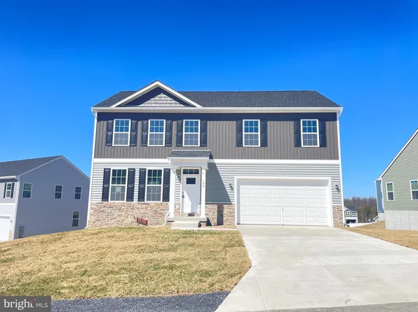 106 Thyme Way, Bunker Hill, WV 25413