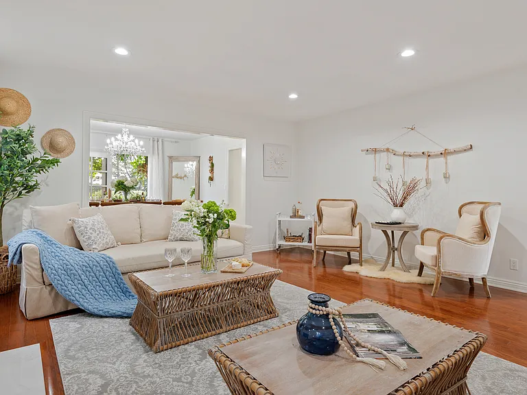 1476 Crestline Dr — Photo 11