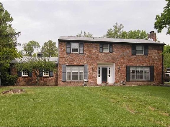 2nd image of 760 Kessler Blvd W Dr