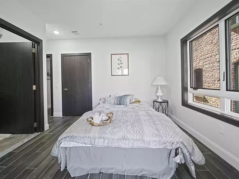 188 Kensington Ave #5B — Photo 29