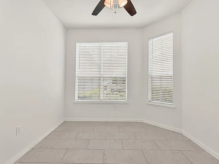 3105 Judge Holland Ln — Photo 7