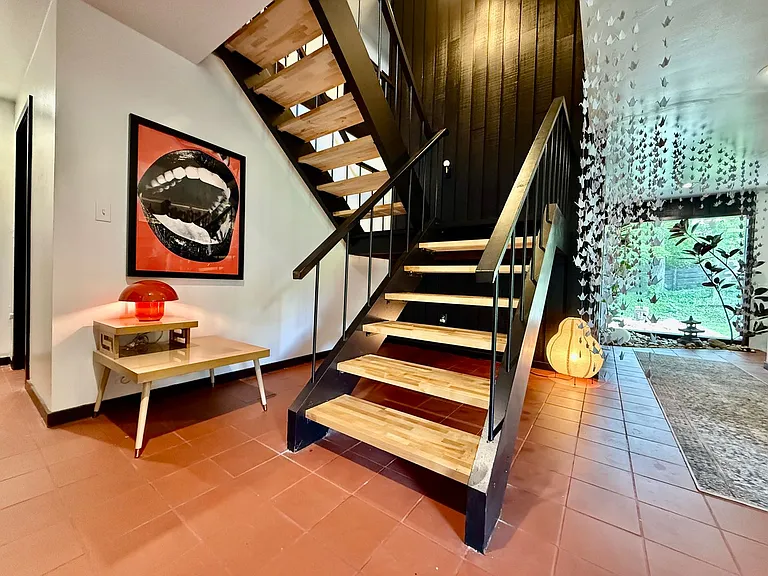 527 Valewood Ln — Photo 61