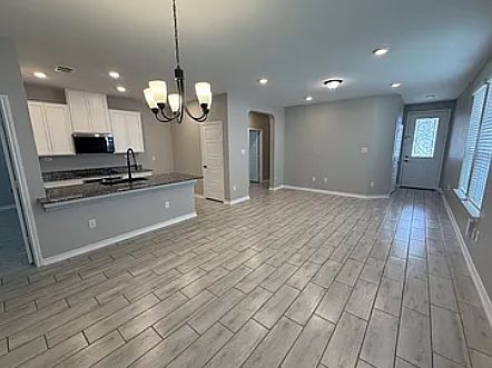 1st image of 15223 Liberty Sta