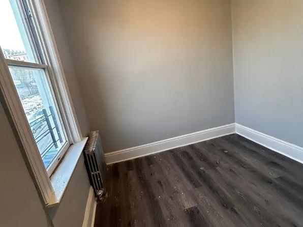 96 Ash St, Yonkers, NY 10701