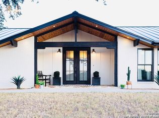 28750 Dapper Dan Dr, Boerne, TX 78015