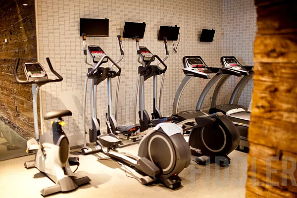 Rented by Fiddler Realty | media 20