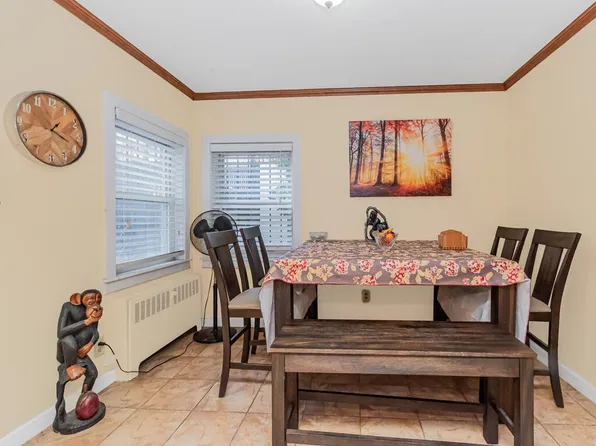 1260 Adee Avenue image 5 of 21