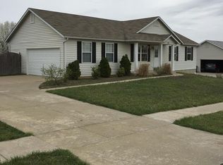 139 Whisper Creek Dr, Wentzville, MO 63385