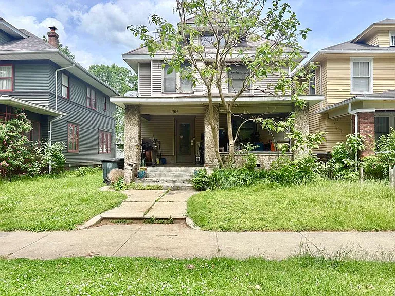 1104 Woodward Ave — Photo 1