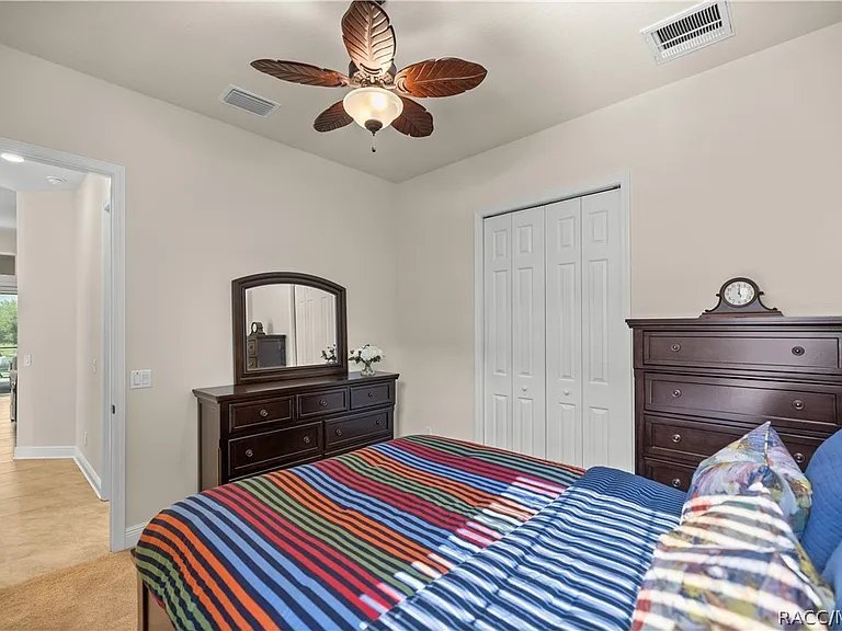 1335 W Greenmeadow Path — Photo 37