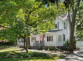 2913 Roslyn Trl, Long Beach, IN 46360