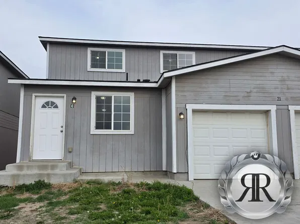 321 Emerald Rd #C, Granger, WA 98932