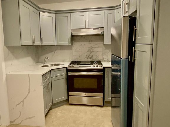 2nd image of 169 Henry St APT B