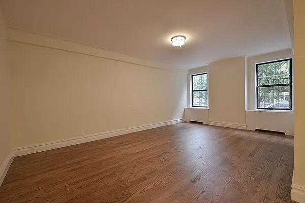 Rented by Tudor Realty | media 12