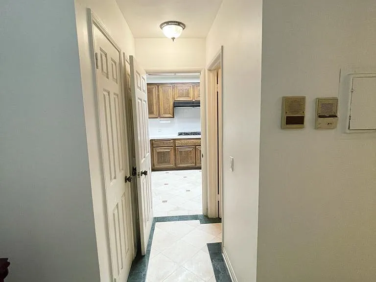 10308 Almayo Ave #5 — Photo 9