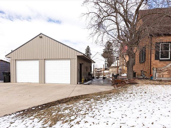 2nd image of 146 Maple St