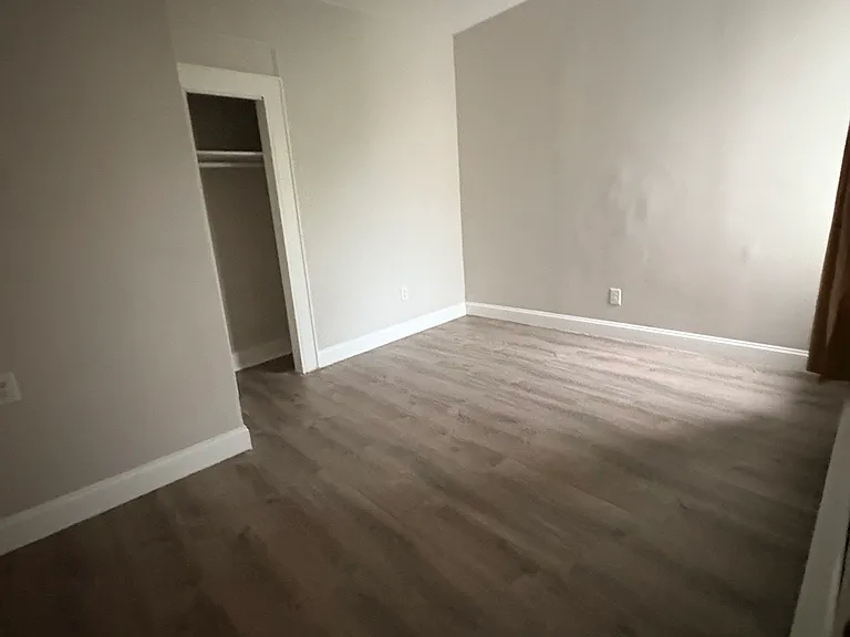 597 Grove St #3L — Photo 9