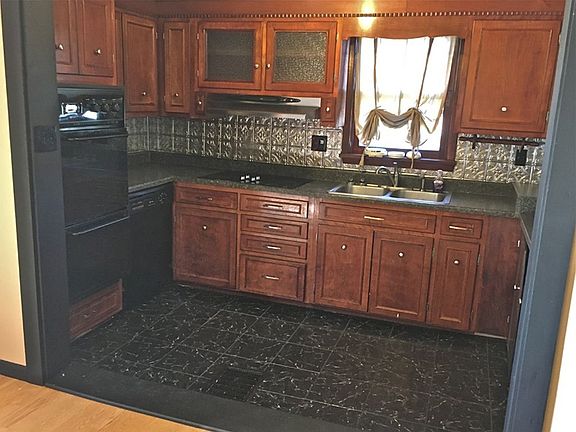 2nd image of 87 Kassal St