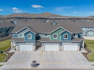3315 E Quarter Mile Dr, Eagle Mountain, UT 84005