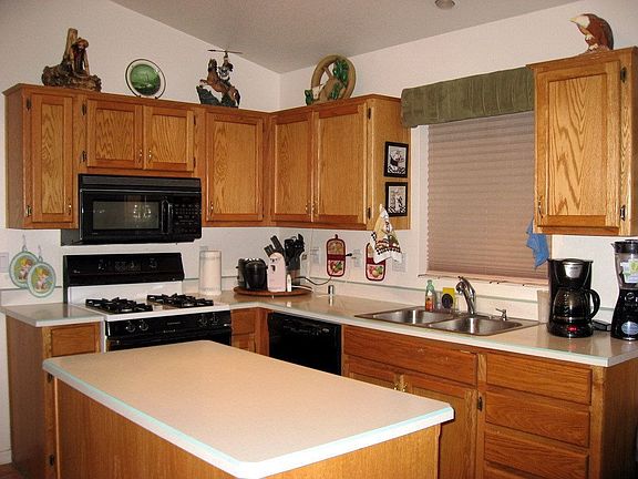 Kitchen @ 8536 s. springfield rd Globe