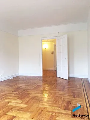 Rented by FirstService Realty (legacy) | media 18