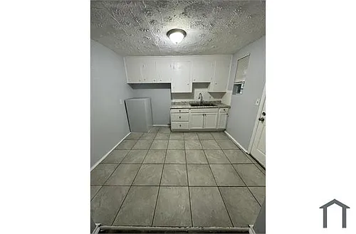 1364 Harrison St Photo 1