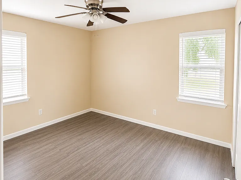 4017 Rainier St — Photo 11