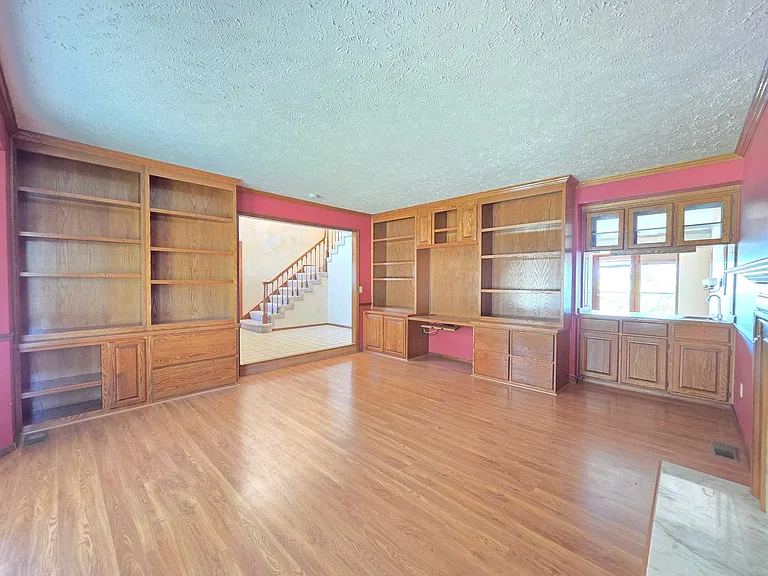 7706 E Woodview Dr — Photo 9