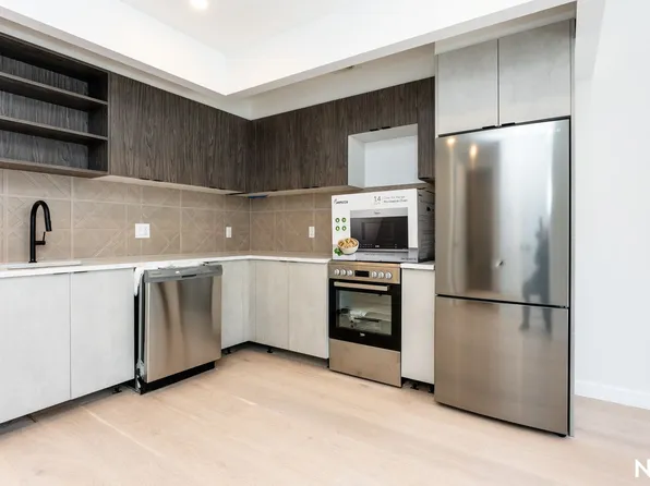 37-25 32nd Street image 1 of 14