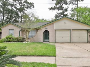 7035 Oak Bough Dr, Houston, TX 77088