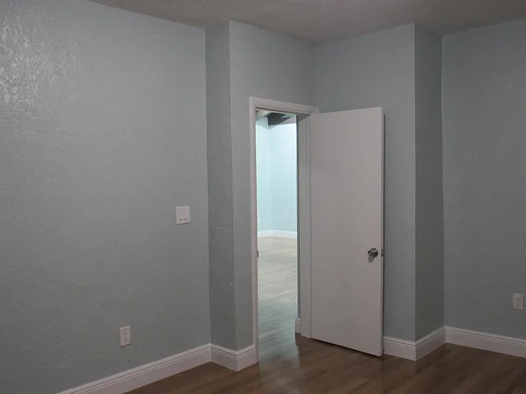 4283 Cocoanut Rd — Photo 8